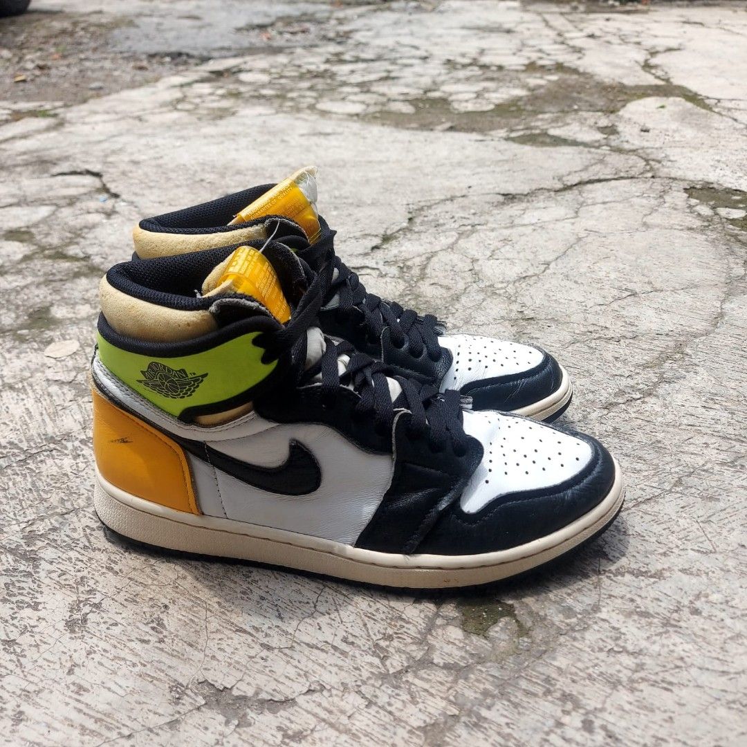 Black Volt Gold Jordan Volt Jordan Retro High White Black Volt