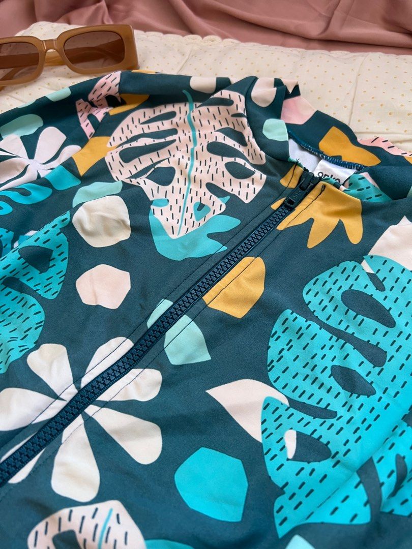 RASHGUARD ONE-PIECE ANGEL FISH