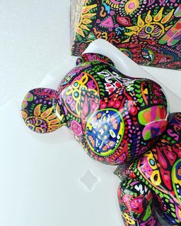 Bearbrick psychedelic paisley 400% and 100%