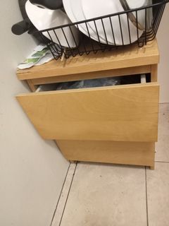 Bed side table