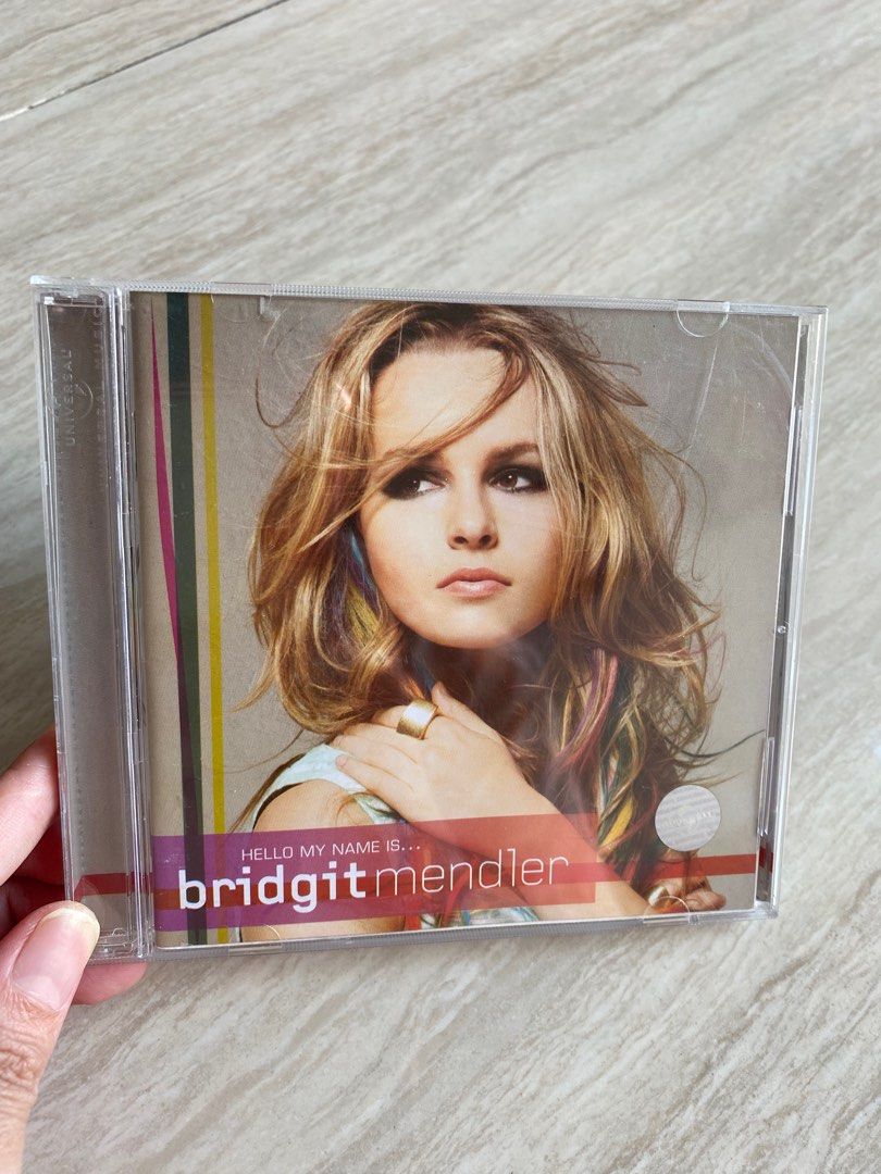 BRIDGET MENDLER - HELLO MY NAME IS (ORIGINAL CD), Musik & Media, CD ...