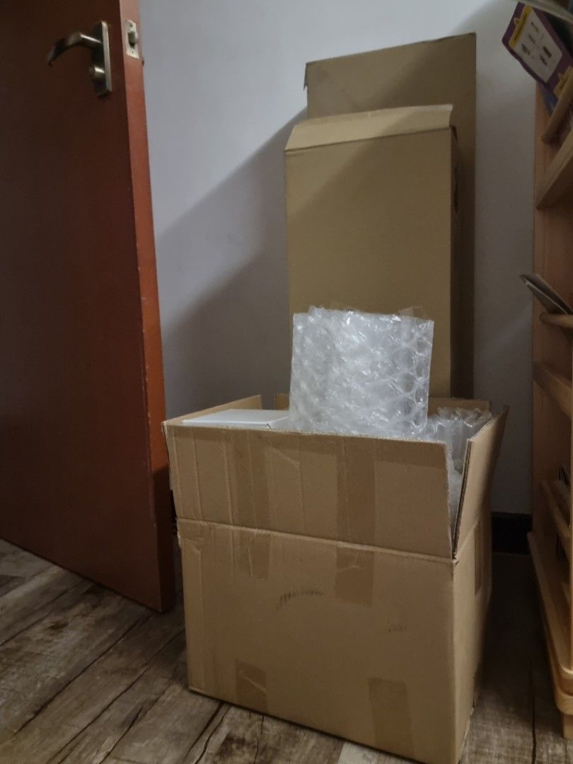 Clean cardboard boxes and bubble wrap packaging, Furniture & Home