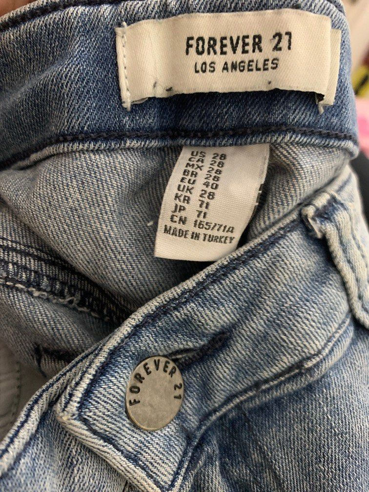 Celana Jeans Forever 21 size 28 Fesyen Wanita Pakaian Wanita