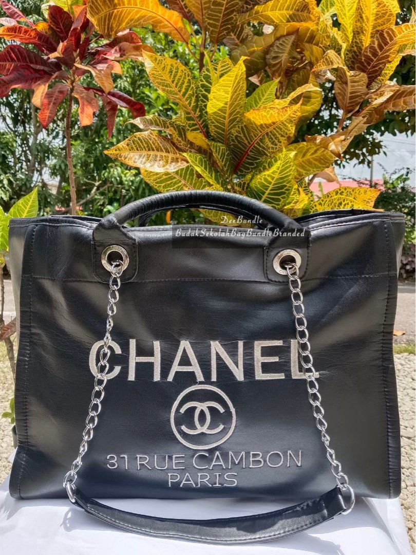 WOMENS DESIGNER Chanel Deauville Large Tote Bag For Sale at 1stDibs   designer tote bags chanel