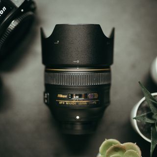 (CHEAPEST) Nikon F 58mm f/1.4G for Nikon DSLR