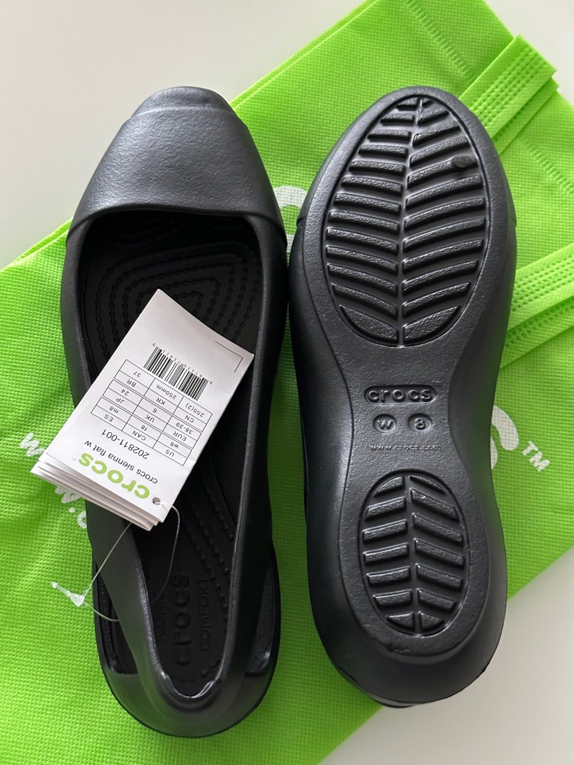 Croc Shoes, Women's Fashion, Footwear, Sandals on Carousell