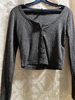 (Category: ) located in . Submitted by preloved_sushi (Listing ID 1219887002, Image 1). Description: .