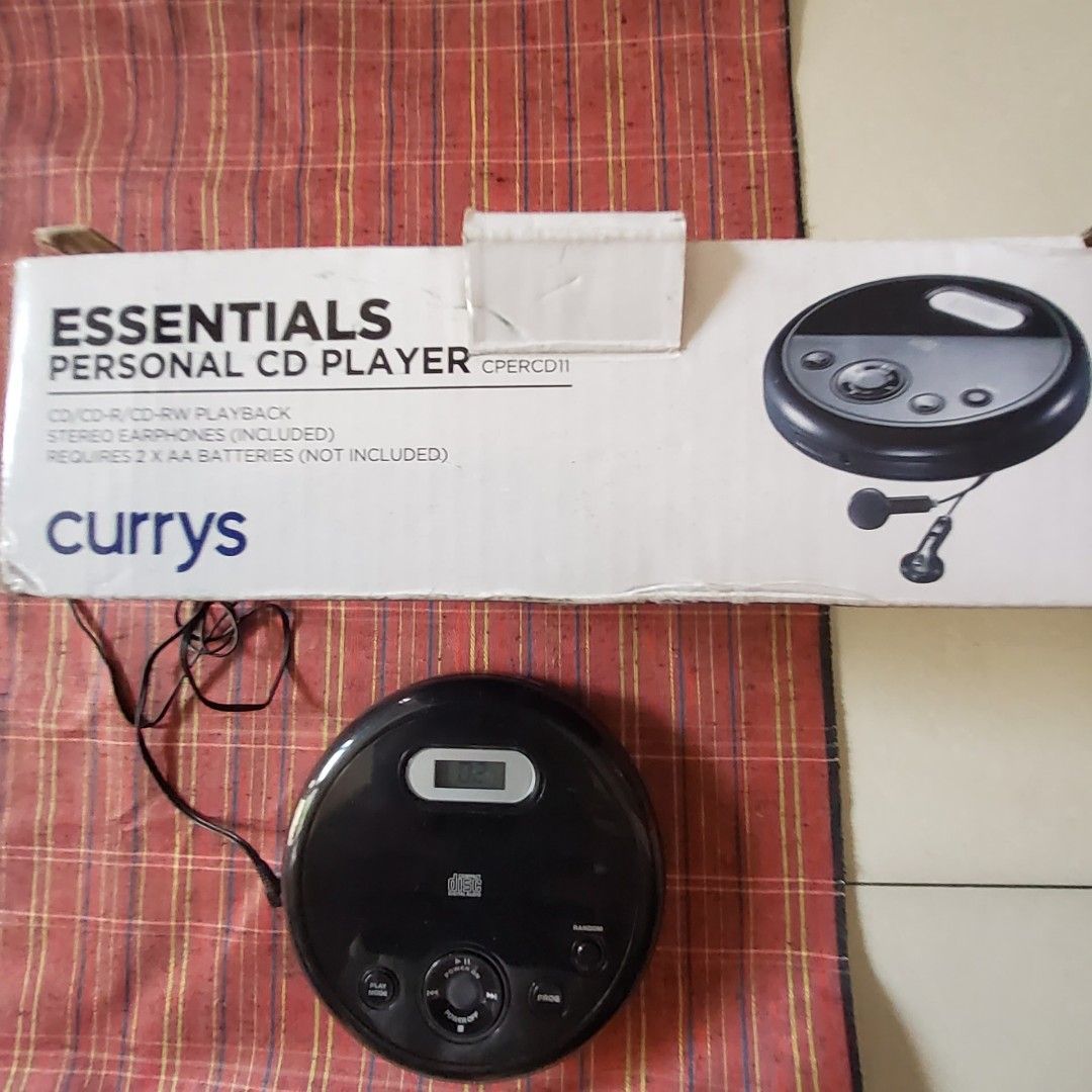 CURRYS PERSONAL CD PLAYER. MADE IN UK. 2 AA BATTERIES. IN EXCELLENT