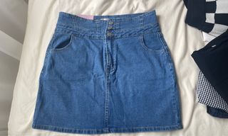 (Category: ) located in . Submitted by hello_im_jo (Listing ID 1219799681, Image 1). Description: .