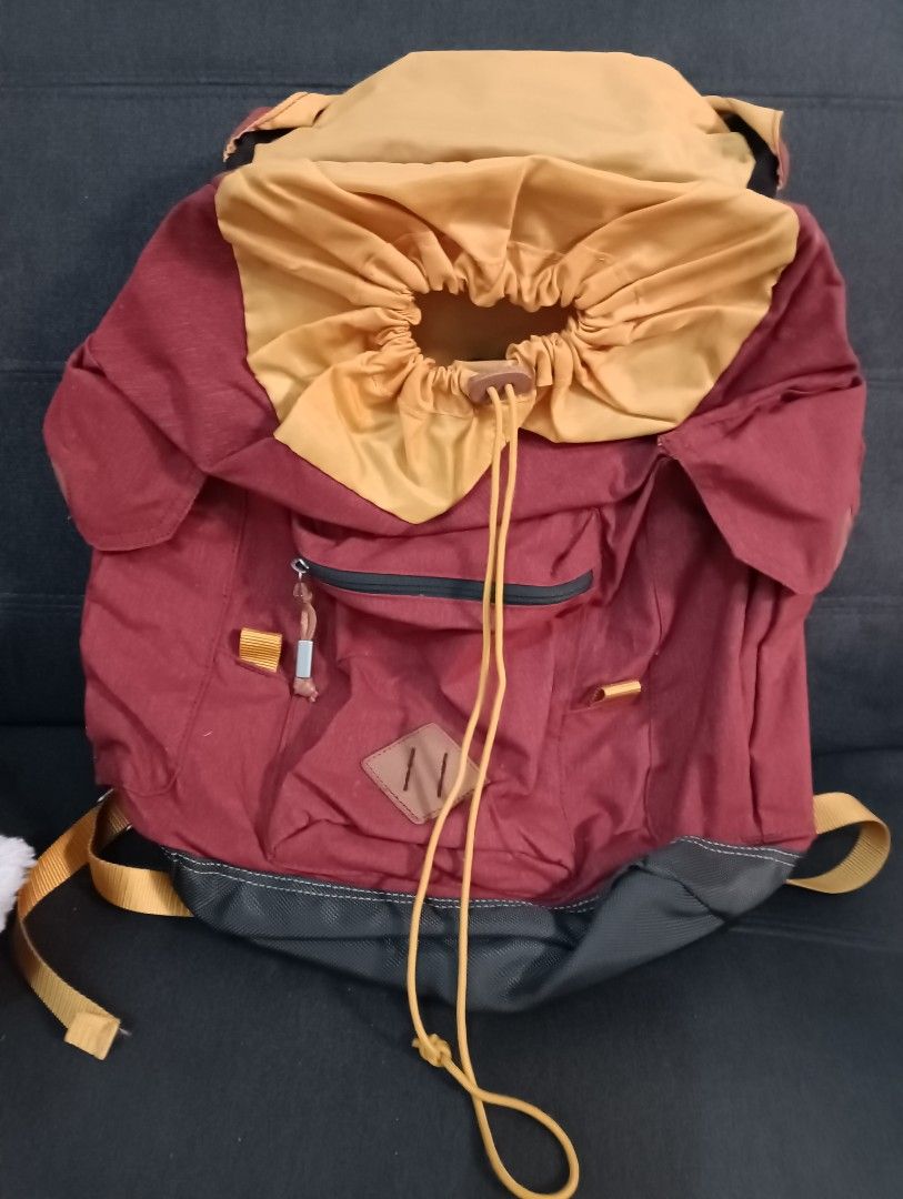 Eddie Bauer backpack (Category: Backpacks) located in Quezon City. Submitted by high_d (Listing ID 1219895264, Image 3). Description: unused, just stored.