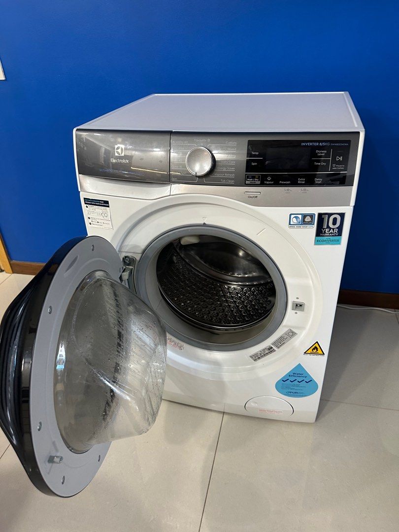 Electrolux UltimateCare 900 8/5kg washer & dryer combo, TV & Home