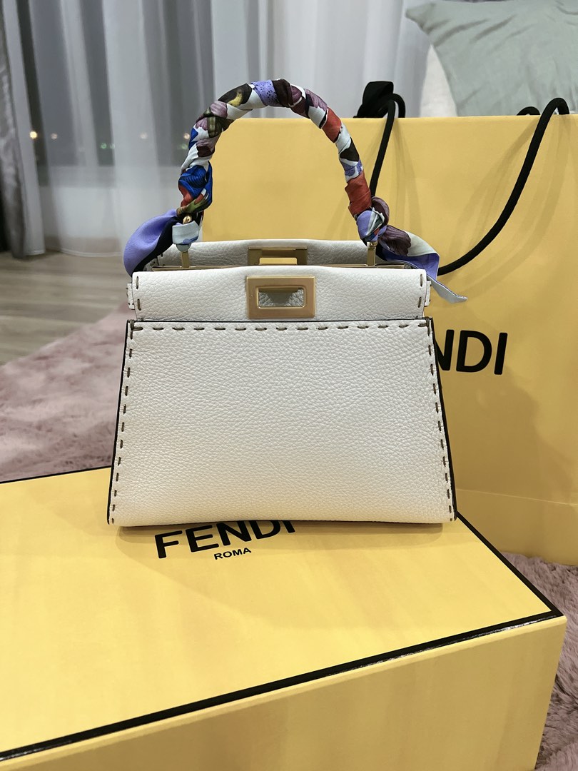 White fendi clearance peekaboo bag