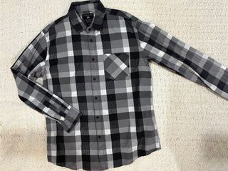 (Category: ) located in . Submitted by h4ras.wardrobe (Listing ID 1219863651, Image 1). Description: .