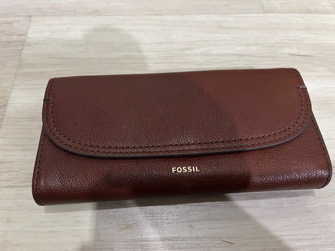 Cleo clearance clutch fossil
