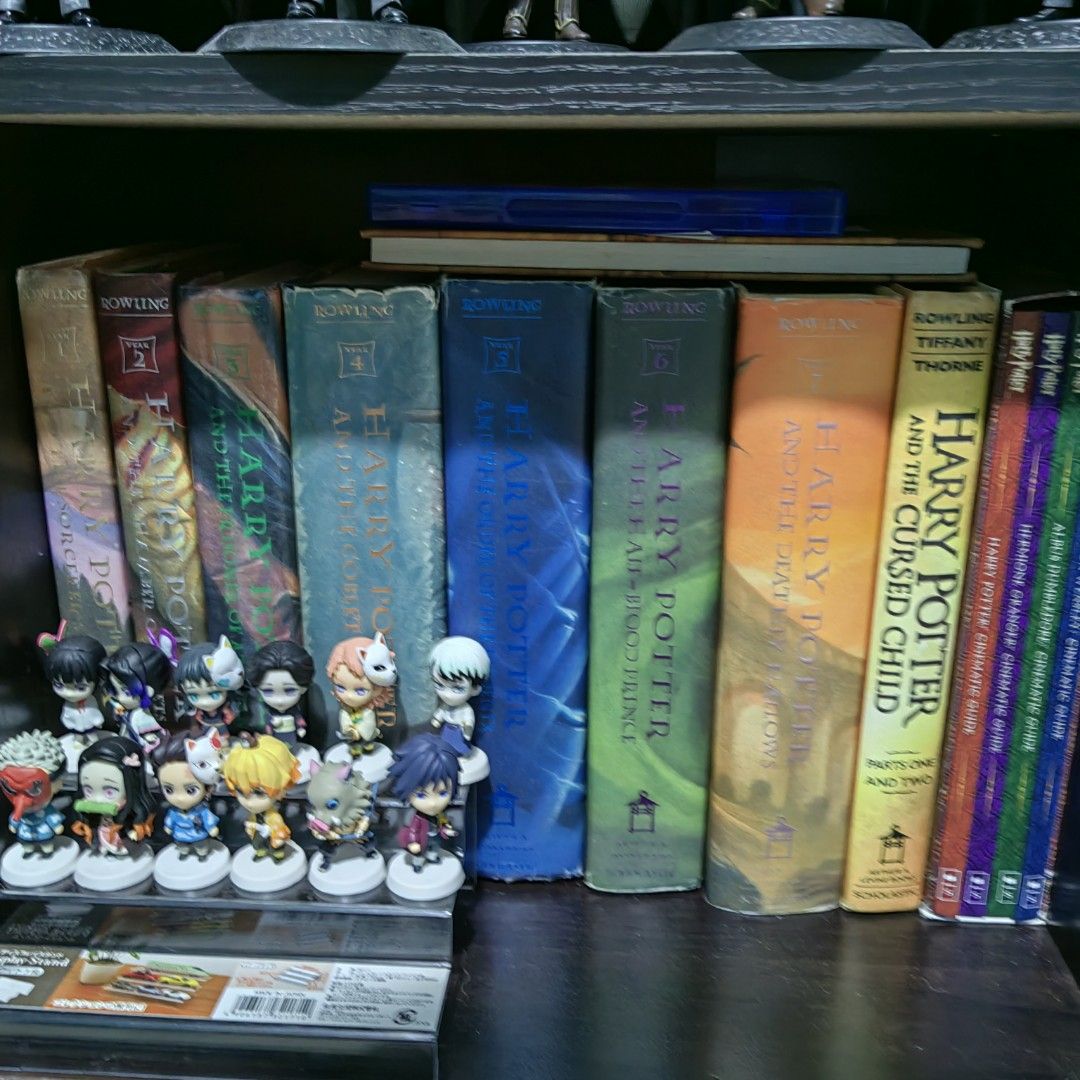Harry Potter Books (hardbound) (Category: Storybooks) located in Bustos. Submitted by samotsaribulacan (Listing ID 1219807663, Image 1). Description: For SALE Harry Potter Collectible Books ALL HARDBOUND. cross - sold check - available Php 500 each ❎sorcerer stone ❎chamber of secrets ✅prizoner of azkaban ❎goblet of fire ❎order of the phoenix ❎half blood prince ✅deathly hallows ✅cursed child Shipping details are subject to change. Location: Bulaca