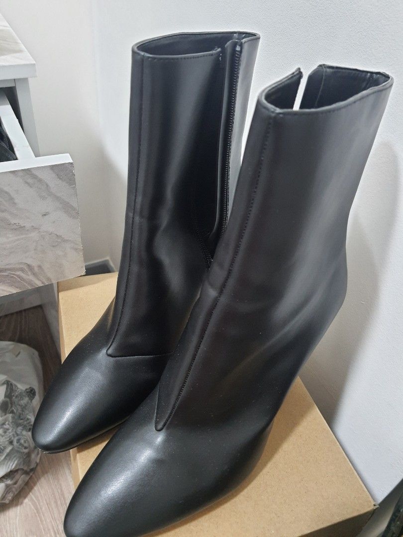 H&m boots uk discount