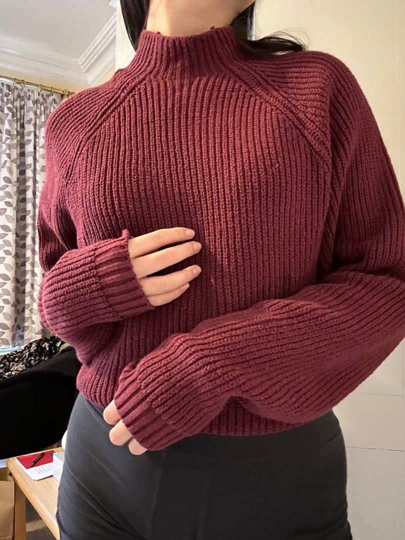 Hollister burgundy sweater sale