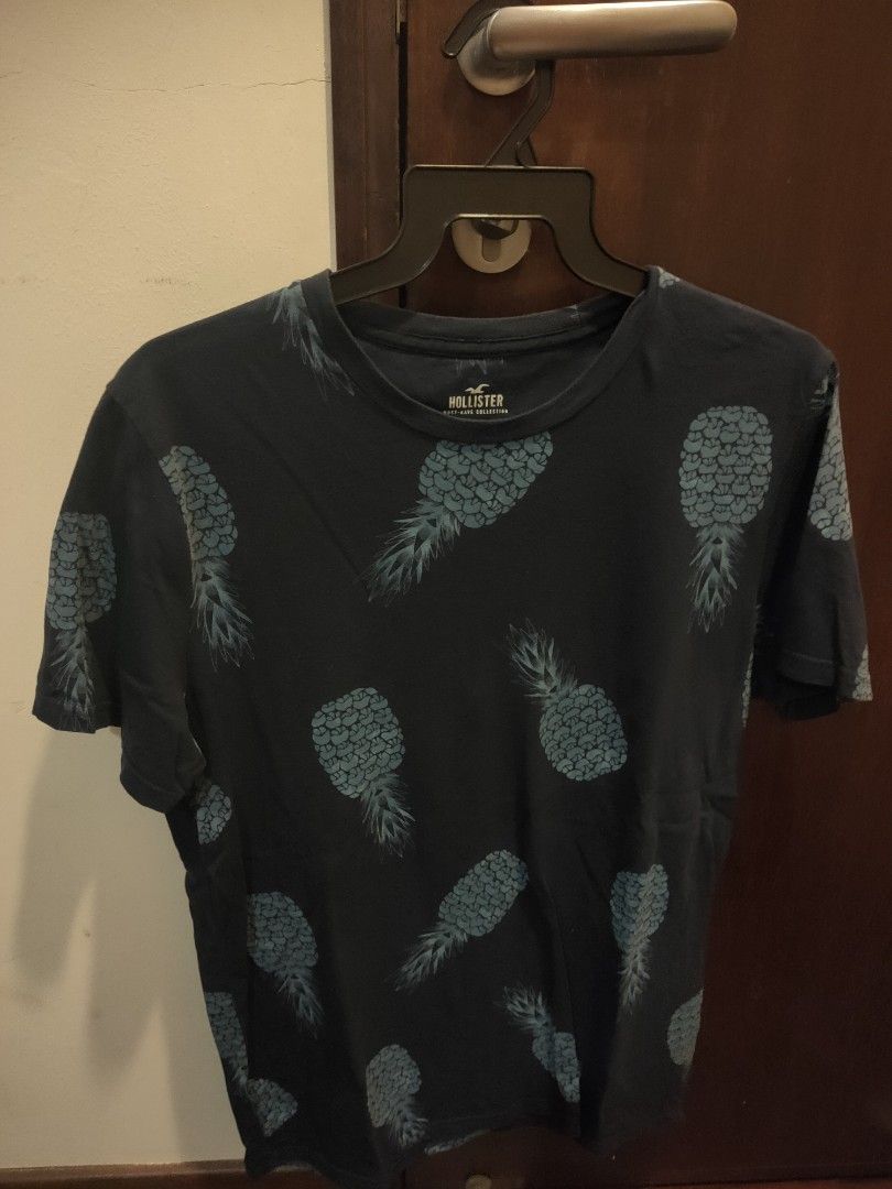 Hollister store pineapple shirt