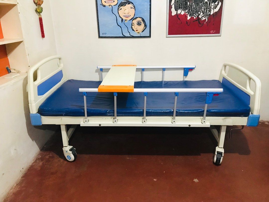 Hospital Bed (ICU), Furniture & Home Living, Furniture, Bed Frames