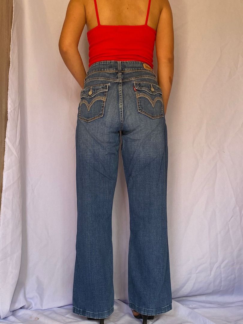 Levis curvy bootcut jeans, Women's Fashion, Bottoms, Jeans on Carousell