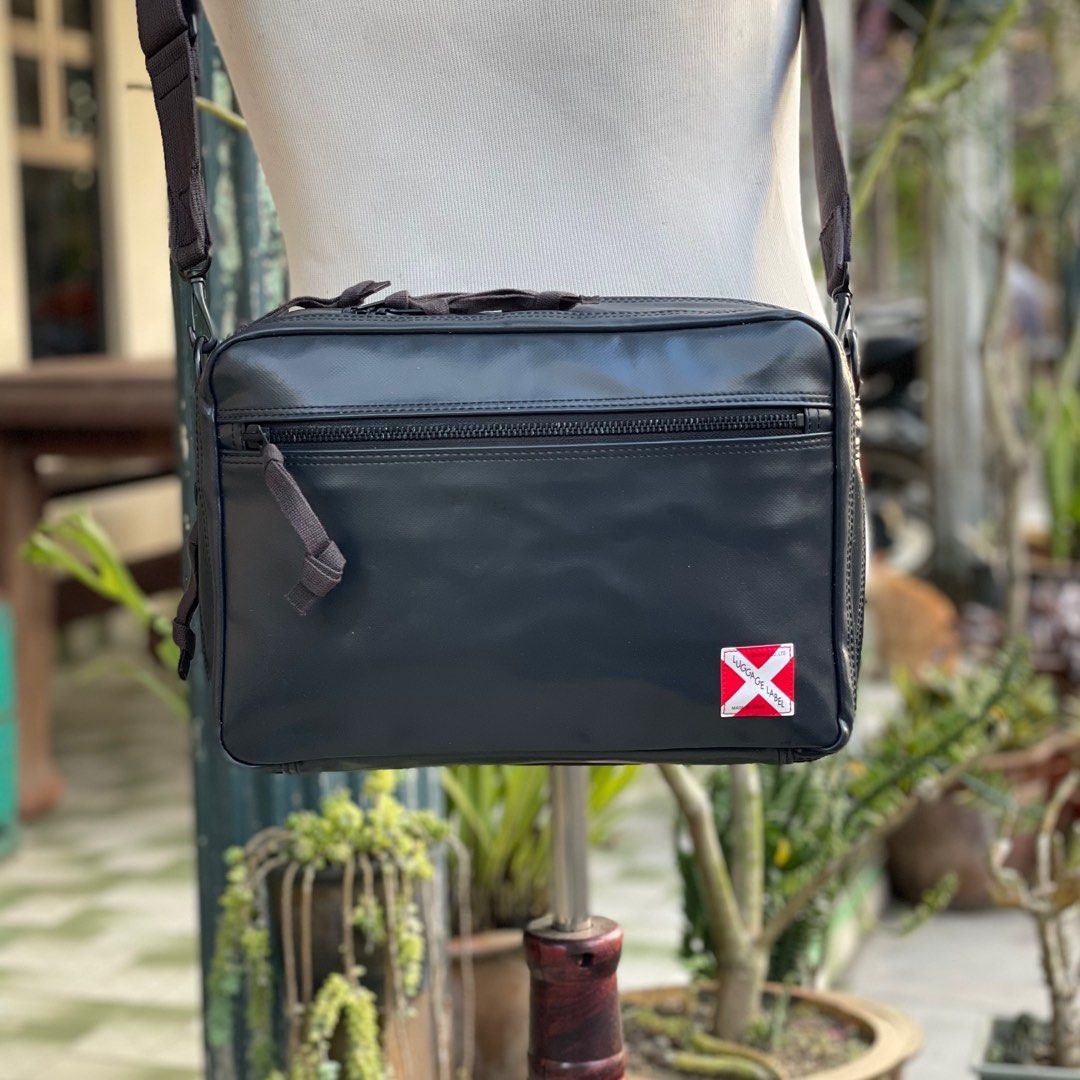 Luggage label sales