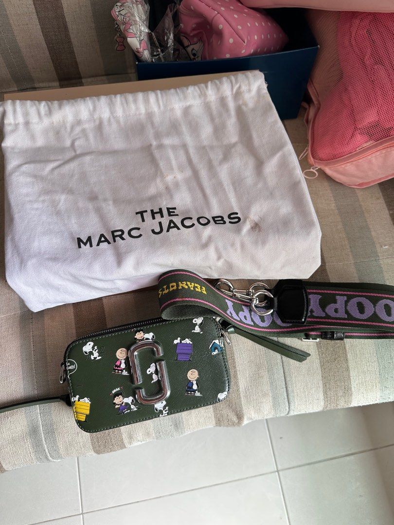 Marc Jacobs X Snoopy Camera Bag, Women's Fashion, Bags & Wallets, Cross