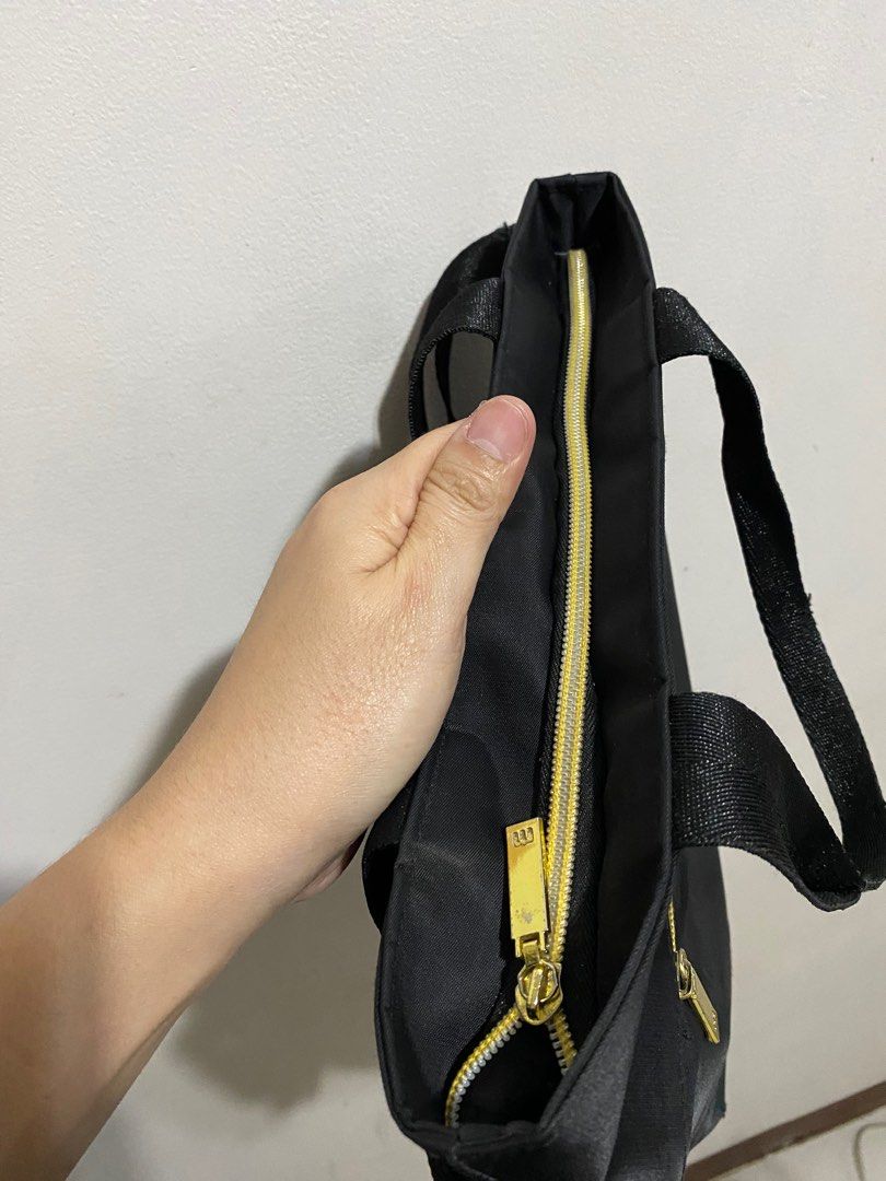 Mossimo Black Ladies 2 way Bag Sling and handbag Women s Fashion
