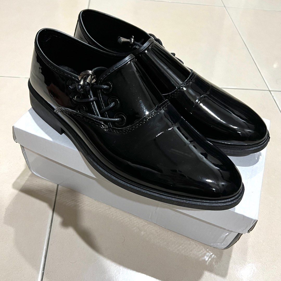 Pvc cheap leather shoes