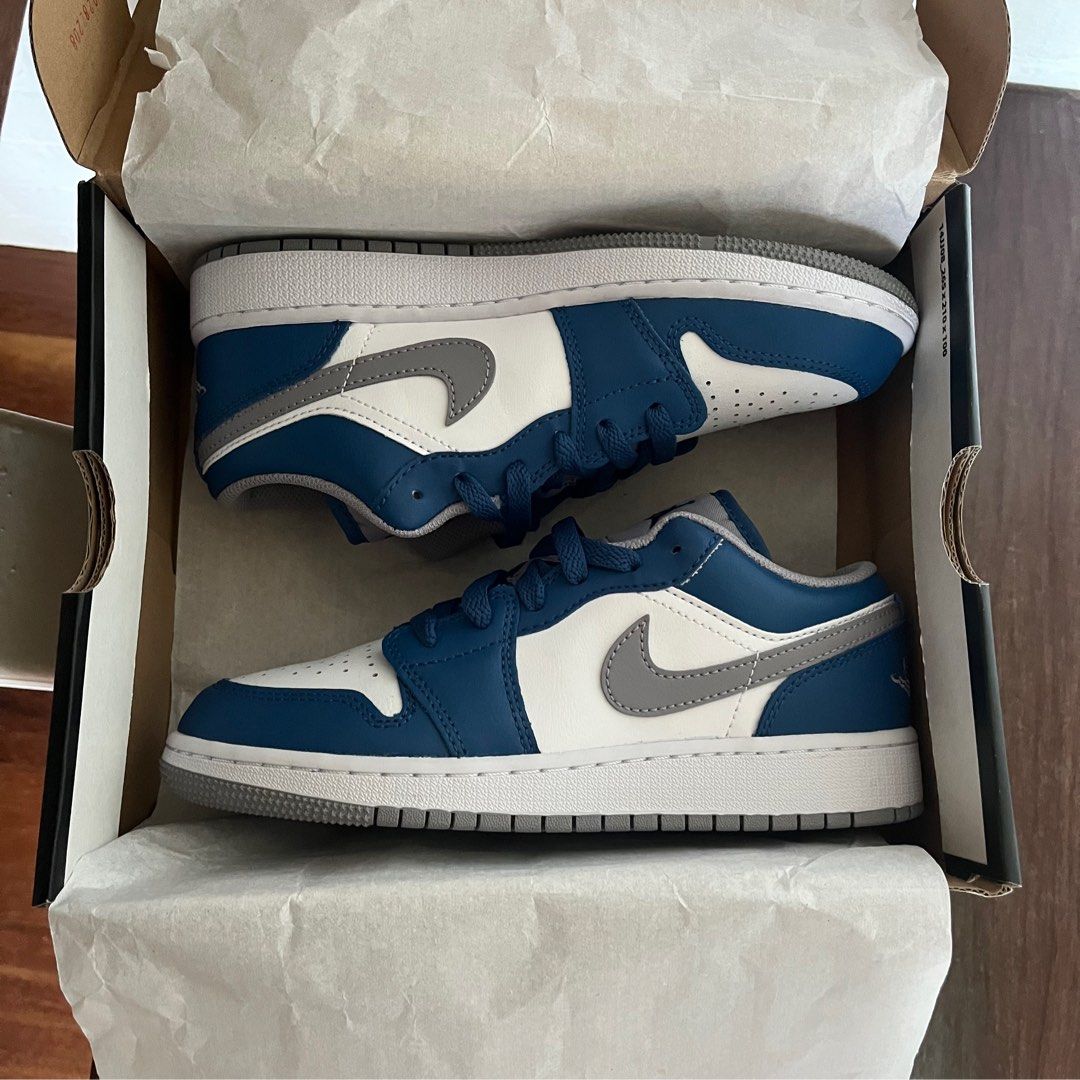 low blue nike jordans
