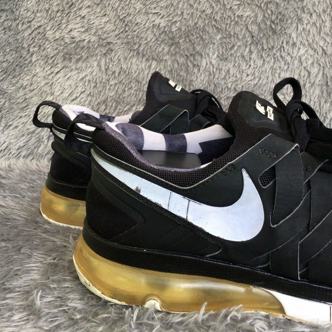Nike Fingertrap Max AMP Shoes