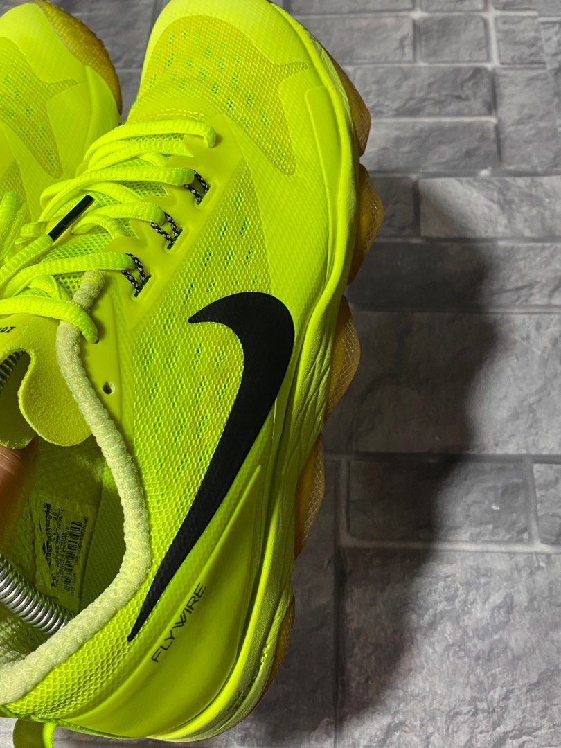nike zoom neon yellow