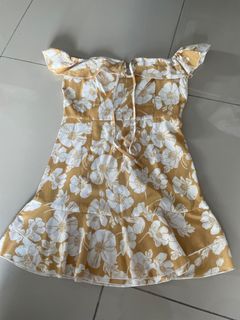 Offshoulder floral dress