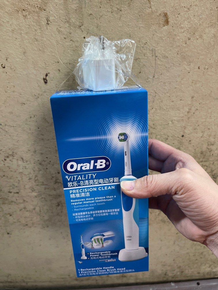 Oral B recharge battery, Beauty & Personal Care, Oral Care on Carousell