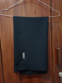 Pashmina hitam ethicahijab