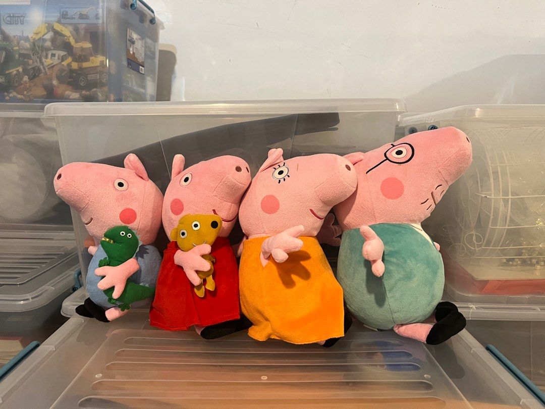 Peppa pig soft toy set, Babies & Kids, Infant Playtime on Carousell