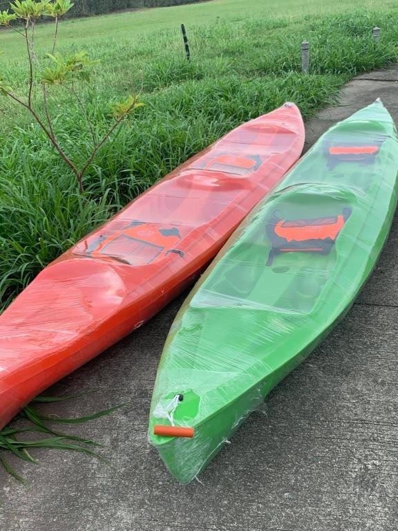 PLASTIC KAYAK BOAT DOUBLE PERSONS, Sports Equipment, Sports & Games