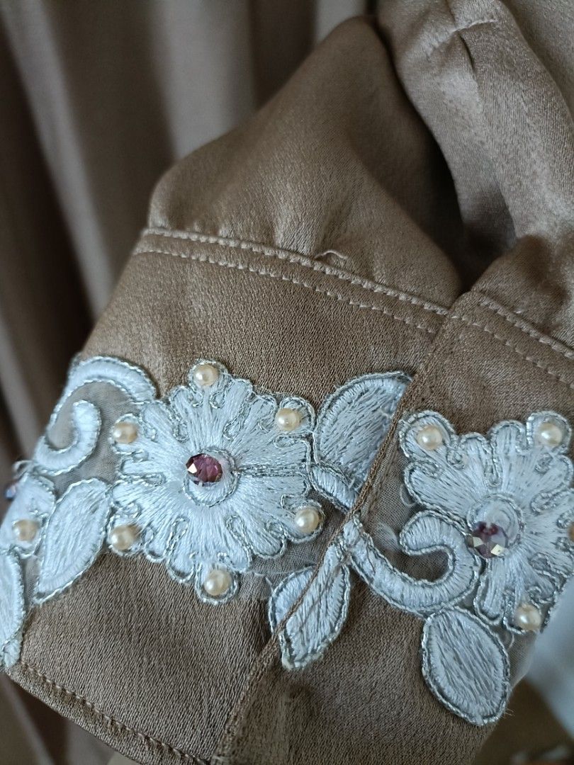 Princess cut dress with velvet bow ties on shoulder