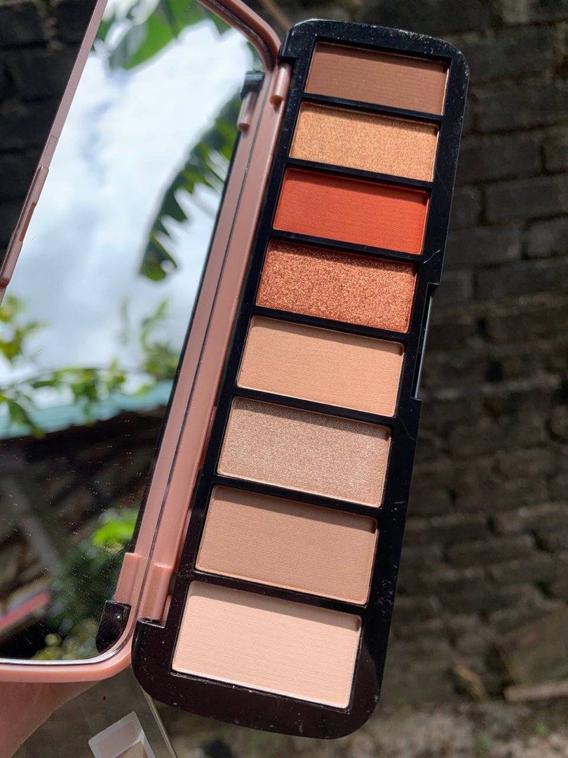 Revolution Feathered Lights Shadow Palette Bronze Lights 9.8g (Full