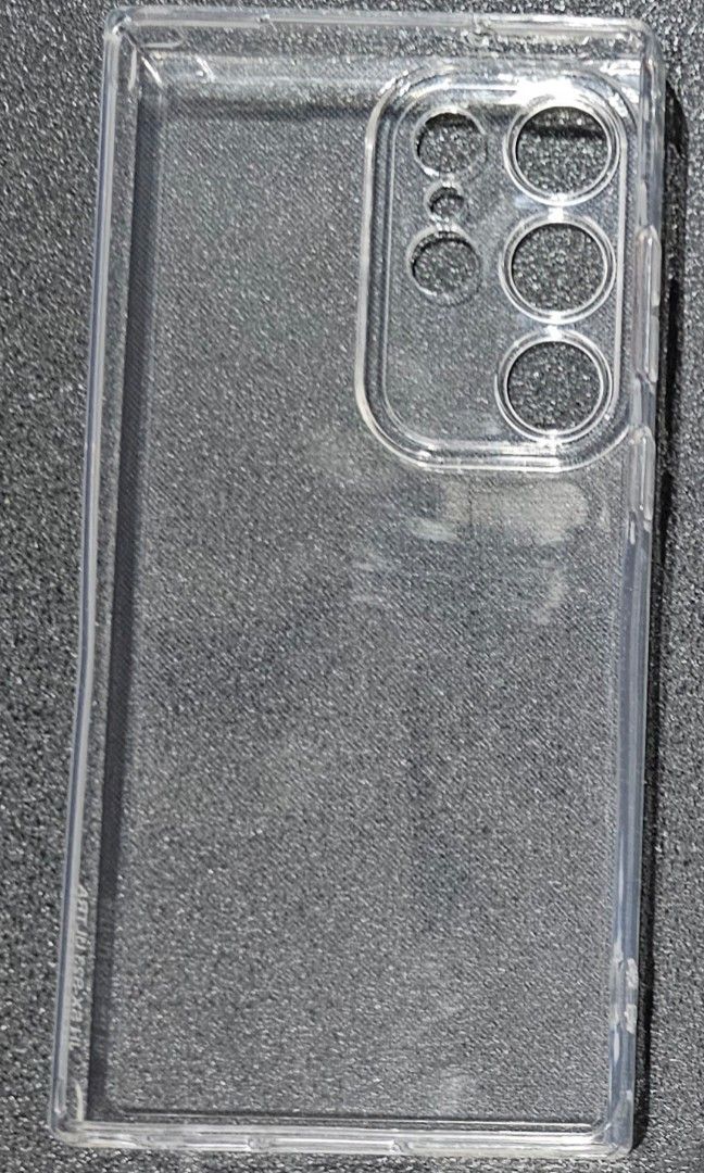 S23 ultra clear case (Category: Cases & Sleeves) located in Manila. Submitted by tresmmm (Listing ID 1219864688, Image 2). Description: S23 ultra plus clear case Buyer pays for sf and will book for the rider..