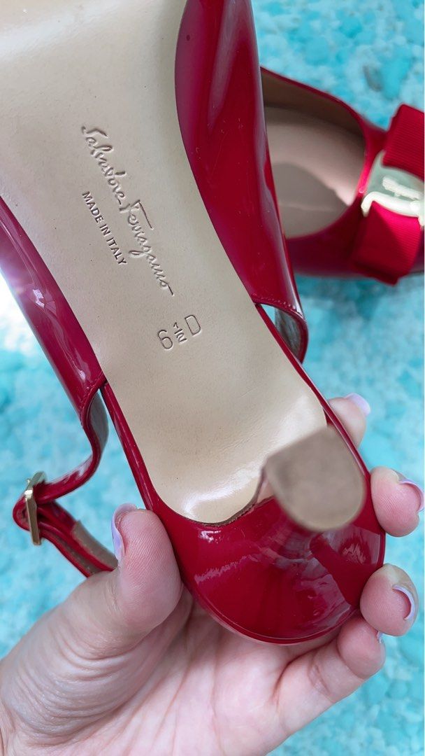 Red hotsell back heels