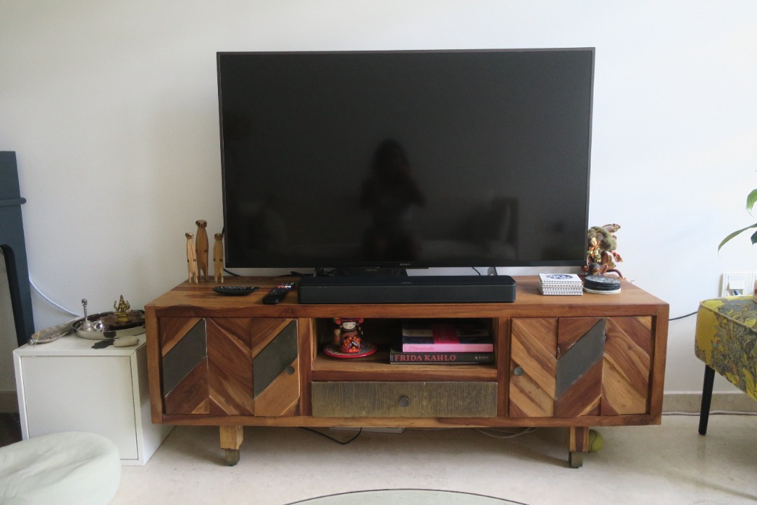 Sony Bravia 50 inch TV with 1 year warranty left, TV & Home Appliances