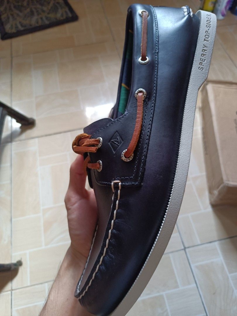 Sperry plush deals