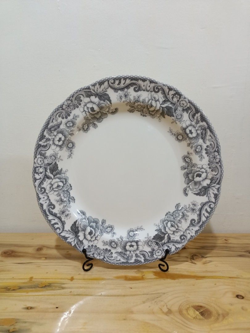 Spode Delamere Rural Plate (Category: Dinnerware & Cutlery) located in Pagbilao. Submitted by candicearp (Listing ID 1219820390, Image 1). Description: Spode Delamere Rural Plate Discontinued and rare to find VGC 10.25" in diameter.