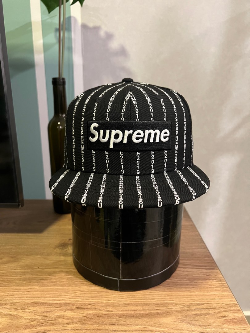 Supreme New Era X World Famous, Men's Fashion, Watches