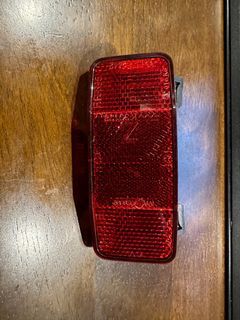T Line stock reflector