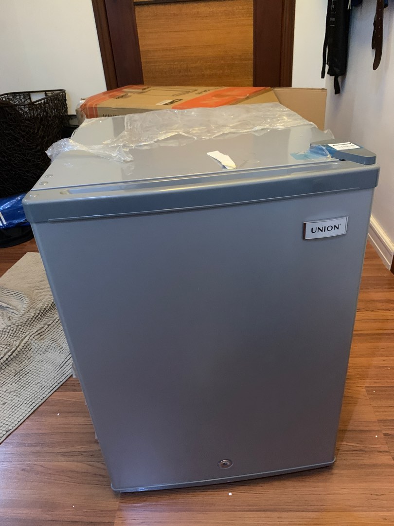 Union UGR-80 Mini Refrigerator on Carousell