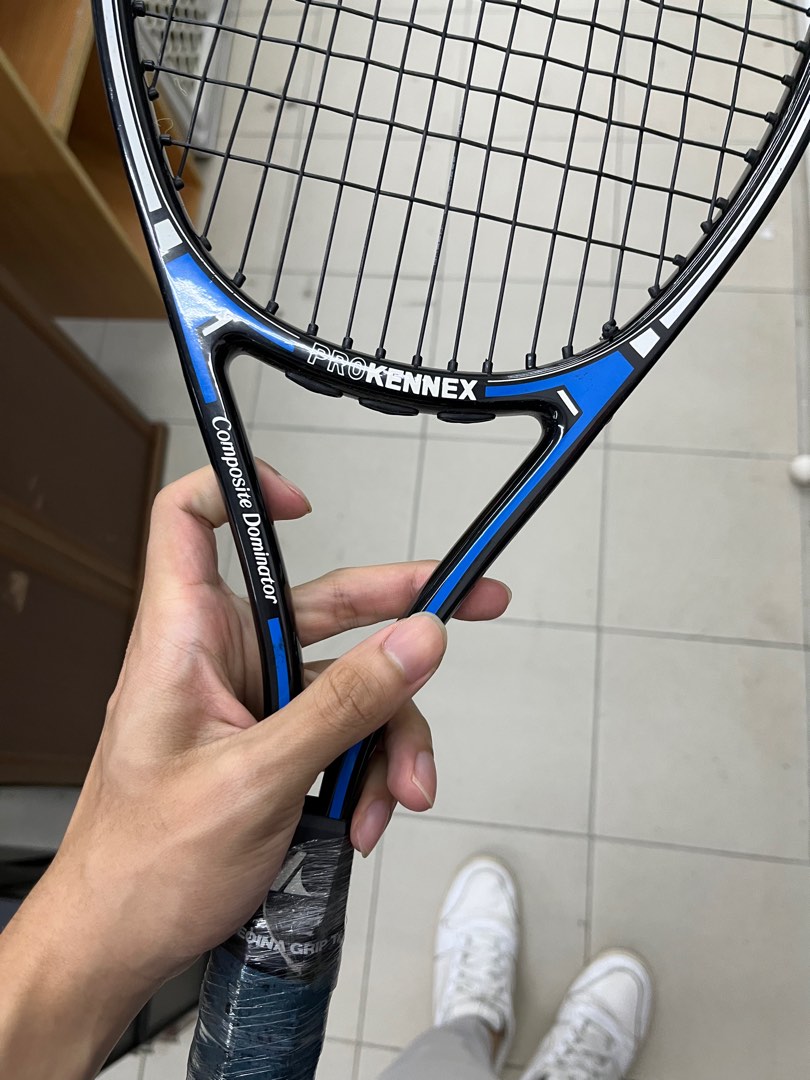 Yonex Pro Kennex, Sports Equipment, Sports & Games, Racket & Ball ...