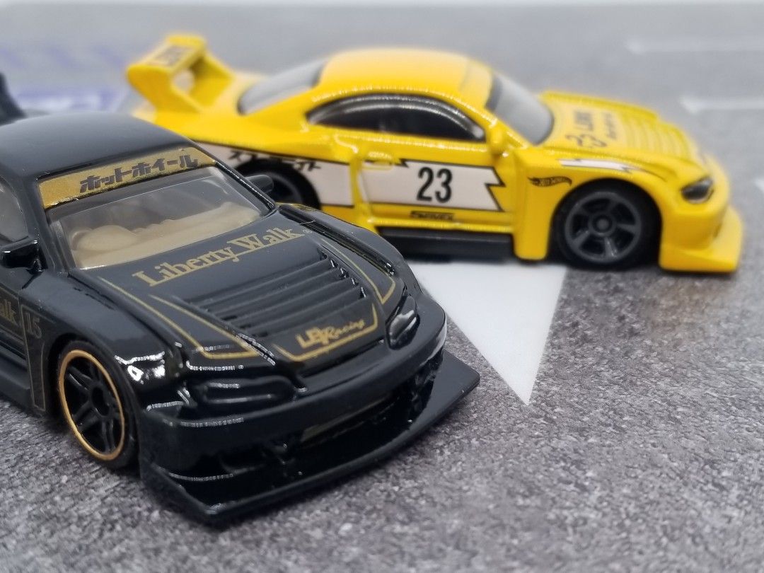 Hot Wheels LB Super Silhouette Nissan Silvia S15 Black And Gold