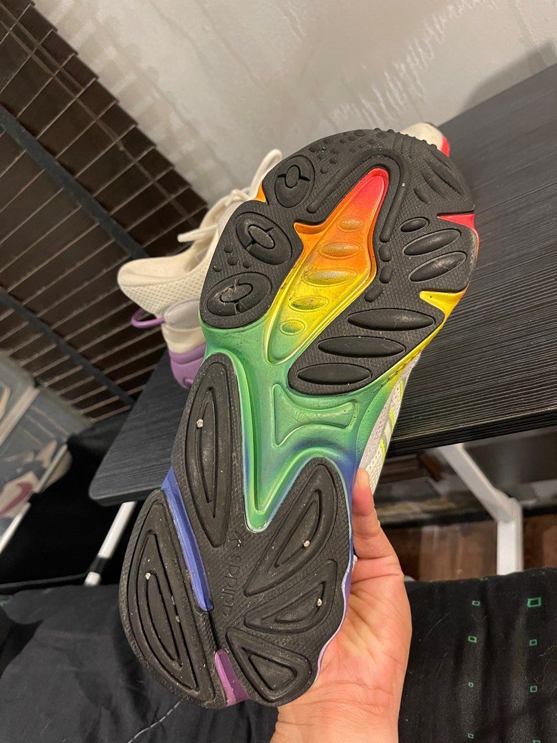 Adidas ozweego 40 online