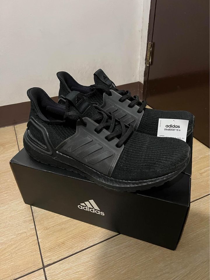 Adidas triple black new arrivals ultra boost 19